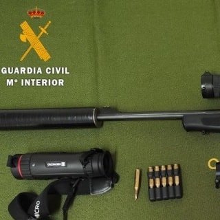 La Guardia Civil denuncia a tres cazadores furtivos de ciervos