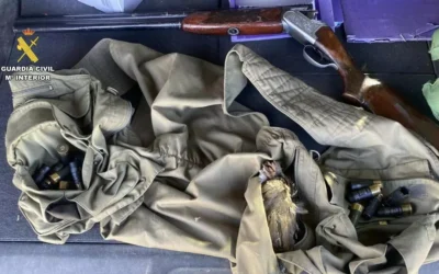 Dos cazadores, investigados en Cilleros por presunta tenencia ilícita de armas