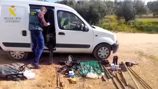Interceptan 18 trampas prohibidas en un coto de caza de Toledo tras la denuncia por un perro atrapado